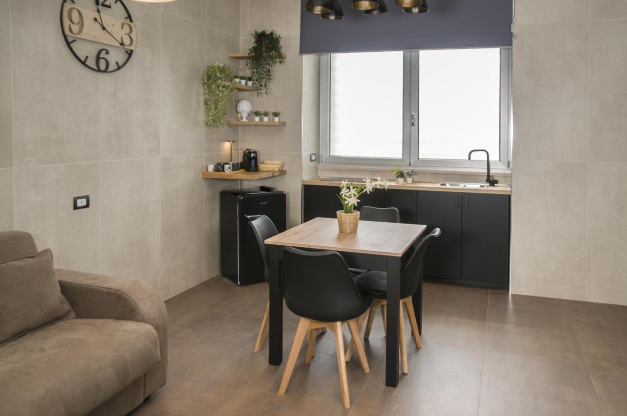 Suite 18 Luxury Apartments Bari Exterior foto