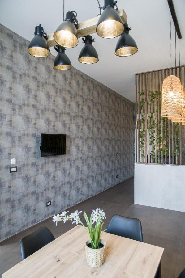 Suite 18 Luxury Apartments Bari Exterior foto